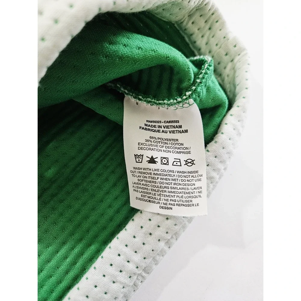 Nike Sportswear Therma-FIT Tech Pack Cropped Sweatshirt (Teal, $130) - Women's M